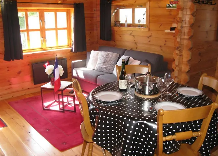 Bord De Mer, Chalet En Bois Avec Tandem
